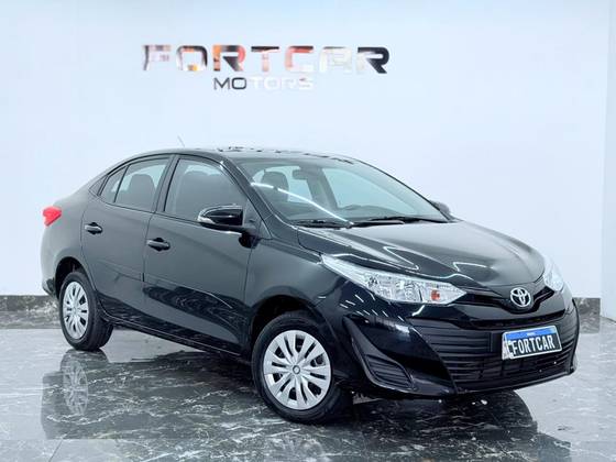 TOYOTA YARIS 1.5 16V FLEX SEDAN XL PLUS CONNECT MULTIDRIVE TOYOTA YARIS 1.5 16V FLEX SEDAN XL PLUS CONNECT MULTIDRIVE
